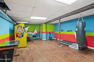 145 Bartlett Ave, Pittsfield, MA 01201 - Photo 37