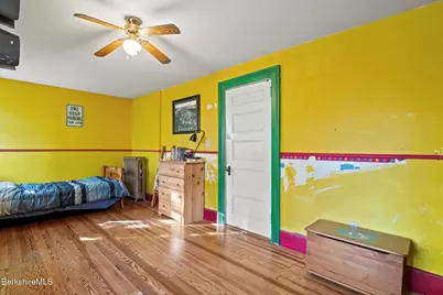 145 Bartlett Ave, Pittsfield, MA 01201 - Photo 33