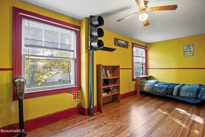 145 Bartlett Ave, Pittsfield, MA 01201 - Photo 31