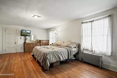 145 Bartlett Ave, Pittsfield, MA 01201 - Photo 35