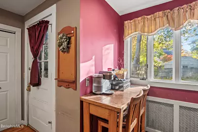 145 Bartlett Ave, Pittsfield, MA 01201 - Photo 23