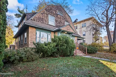 145 Bartlett Ave, Pittsfield, MA 01201 - Photo 3