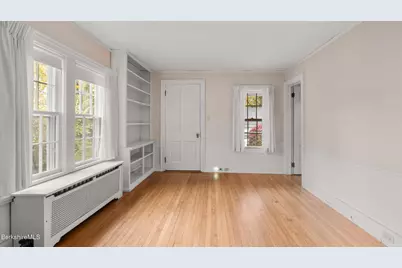 81 Castle Hill Ave, Great Barrington, MA 01230 - Photo 17