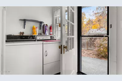 81 Castle Hill Ave, Great Barrington, MA 01230 - Photo 11