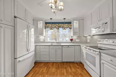 171 Pine Grove Dr, Pittsfield, MA 01201 - Photo 19
