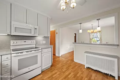 171 Pine Grove Dr, Pittsfield, MA 01201 - Photo 21