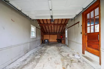 171 Pine Grove Dr, Pittsfield, MA 01201 - Photo 9