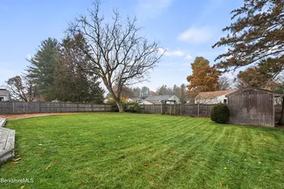 171 Pine Grove Dr, Pittsfield, MA 01201 - Photo 7