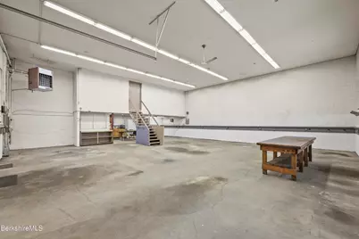 17 Taconic Park Dr, Pittsfield, MA 01201 - Photo 17