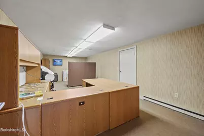 17 Taconic Park Dr, Pittsfield, MA 01201 - Photo 25