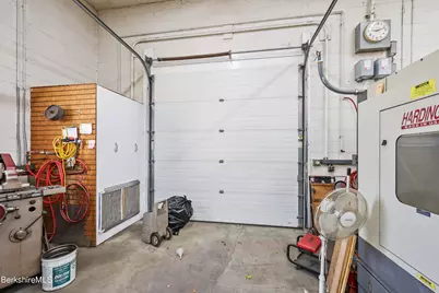 17 Taconic Park Dr, Pittsfield, MA 01201 - Photo 17