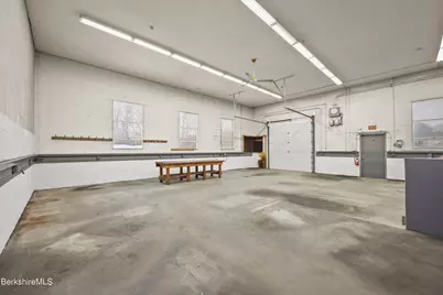 17 Taconic Park Dr, Pittsfield, MA 01201 - Photo 19