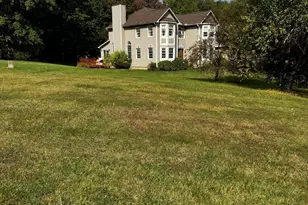 10 Lillybrook Rd, Pittsfield, MA 01201 - Photo 15