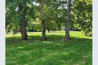 10 Lillybrook Rd, Pittsfield, MA 01201 - Photo 37