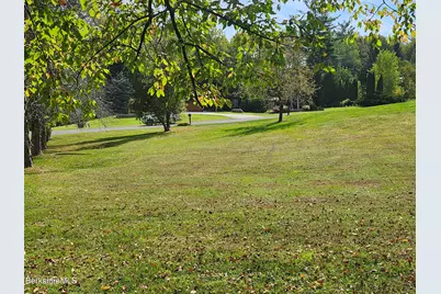 10 Lillybrook Rd, Pittsfield, MA 01201 - Photo 35