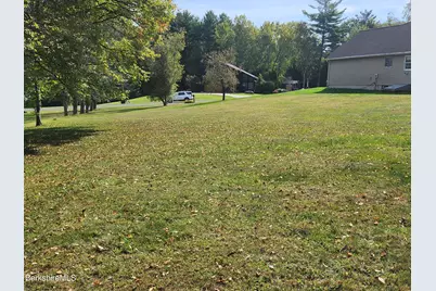 10 Lillybrook Rd, Pittsfield, MA 01201 - Photo 21