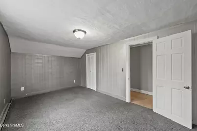 559 Onota St, Pittsfield, MA 01201 - Photo 17