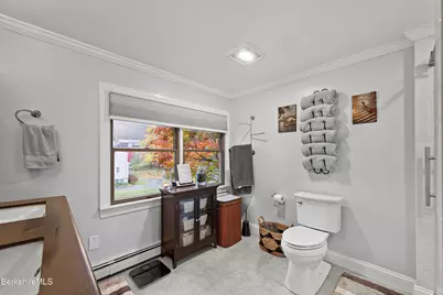 386 Cheshire Rd, Pittsfield, MA 01201 - Photo 35