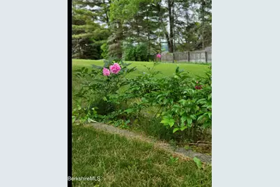 8 Samson St, Pittsfield, MA 01201 - Photo 41