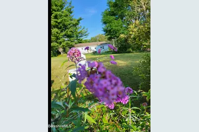 8 Samson St, Pittsfield, MA 01201 - Photo 53