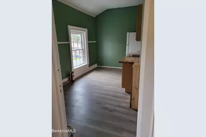 40 Perrine Ave #4, Pittsfield, MA 01201 - Photo 13