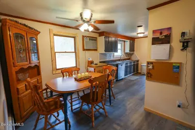 33 Gattuso Dr, North Adams, MA 01247 - Photo 15