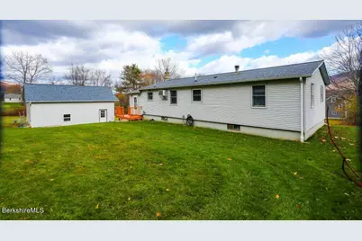 33 Gattuso Dr, North Adams, MA 01247 - Photo 5