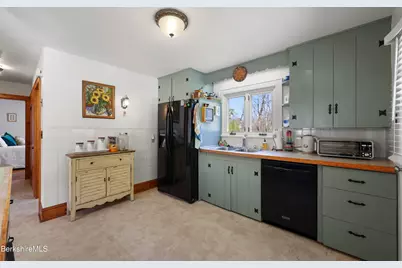 39 Lowden St, Pittsfield, MA 01201 - Photo 15