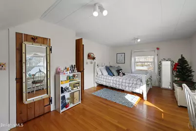 39 Lowden St, Pittsfield, MA 01201 - Photo 27