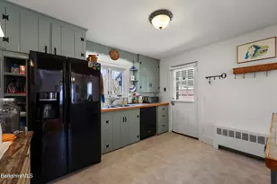 39 Lowden St, Pittsfield, MA 01201 - Photo 13