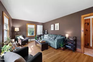 39 Lowden St, Pittsfield, MA 01201 - Photo 5