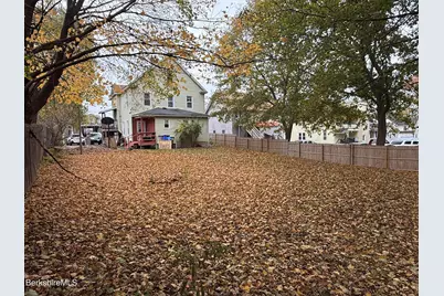 41 Brown St, Pittsfield, MA 01201 - Photo 3