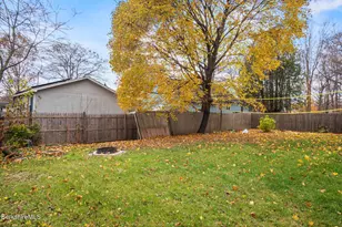 11 Mc Allister St, Pittsfield, MA 01201 - Photo 37