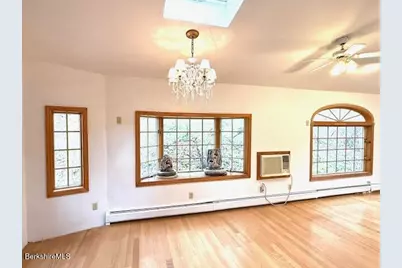 100 N Hoosac Rd, Williamstown, MA 01267 - Photo 7