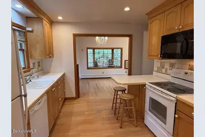 100 N Hoosac Rd, Williamstown, MA 01267 - Photo 5