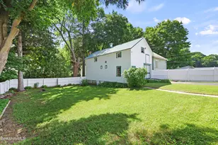 6 Crandall St, Adams, MA 01220 - Photo 23