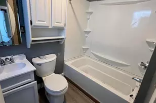 98 Lincoln St, Pittsfield, MA 01201 - Photo 9