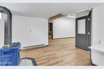 260 Columbus Ave, Pittsfield, MA 01201 - Photo 15