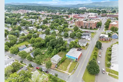 260 Columbus Ave, Pittsfield, MA 01201 - Photo 25