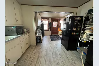 13 Water St, Adams, MA 01220 - Photo 7
