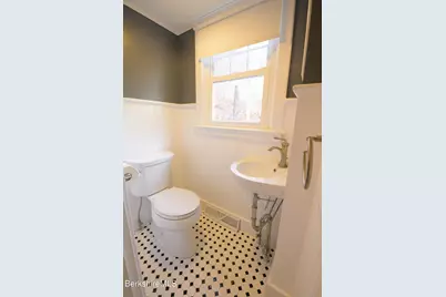 363 Henderson Rd, Williamstown, MA 01267 - Photo 13