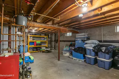 100 Elaine Dr, Pittsfield, MA 01201 - Photo 39