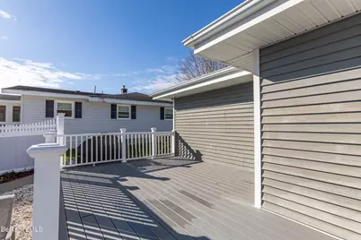 100 Elaine Dr, Pittsfield, MA 01201 - Photo 11