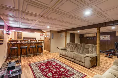 100 Elaine Dr, Pittsfield, MA 01201 - Photo 37