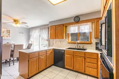 100 Elaine Dr, Pittsfield, MA 01201 - Photo 19