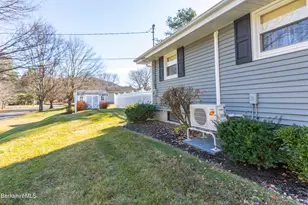 100 Elaine Dr, Pittsfield, MA 01201 - Photo 7