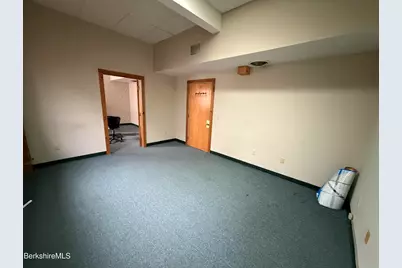 34 Depot St, Pittsfield, MA 01201 - Photo 15