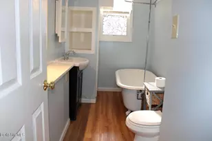 35 Pleasant St, Pittsfield, MA 01201 - Photo 7