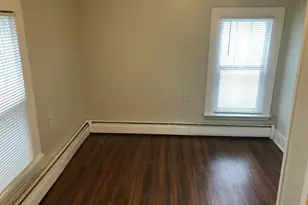 35 Pleasant St, Pittsfield, MA 01201 - Photo 11