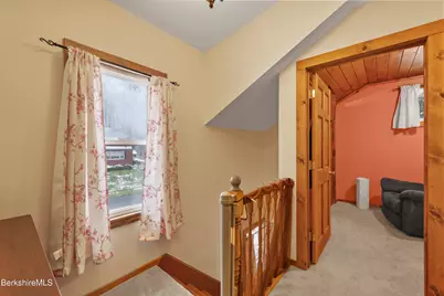 55 Newton Ave, Pittsfield, MA 01201 - Photo 17